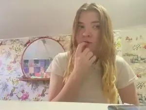 Cam4 Free Porn Cam of MarielManiatis