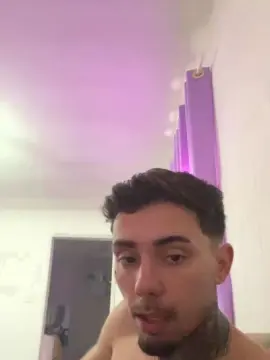 Cam4 Free Live Porn of Blongroze2002