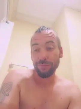 Cam4 Free Live Porn of EllisD