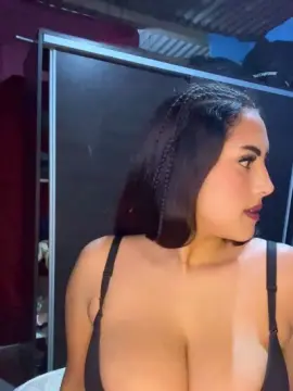 Cam4 Adult Video Chat of Reyna444