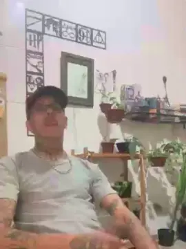 Cam4 Free Live Porn of Klinger30