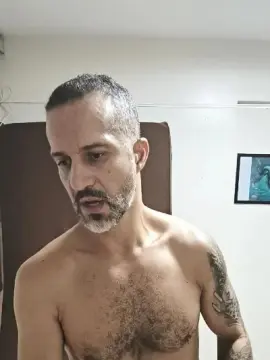 Cam4 Free Live Porn of xxMorenosexx