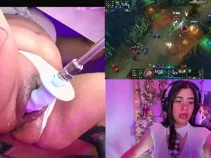 Cam4 Live Sex Cam of DaphneContry