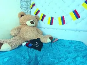 Cam4 Free Porn Cam of clarita_hills
