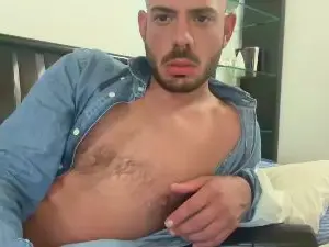 Cam4 Watch Live Sex Cams of BIGK20