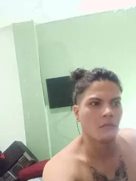 Cam4 Adult Webcam of fUMAN2FLORES