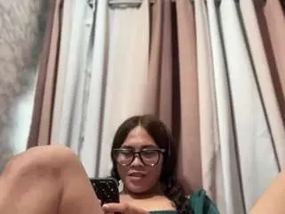 Camsoda Watch Live Sex Cams of averagegirl