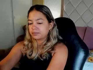 Camsoda Watch Live Sex Cams of dulcelyra