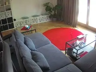 Camsoda Adult Webcam of voyeurcam-julmodels-living-4