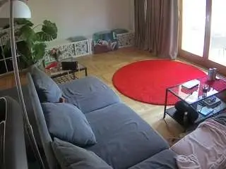 Camsoda Adult Webcam of voyeurcam-julmodels-living-4