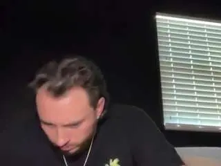 Camsoda Free Porn Cam of tallhungcloudyy