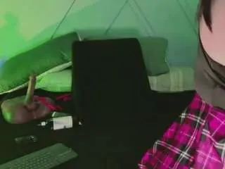 Camsoda Free Live Porn of emmajohnss