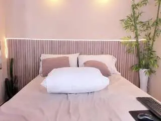 Camsoda Watch Live Sex Cams of cloeharp