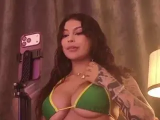 Camsoda Adult Webcams of cherryy-bomb
