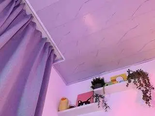 Camsoda Adult Video Chat of lily-evanss