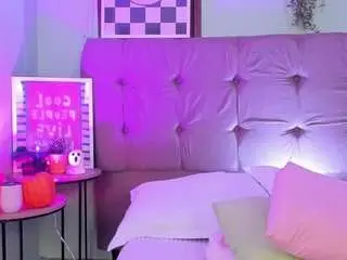 Camsoda Best Webcam of lily-evanss