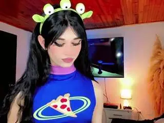 Camsoda Nude Webcam of cute-estefany