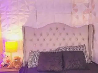 Camsoda Sex Cam of ambar-colling