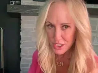 Camsoda Live Sex of brandi-love