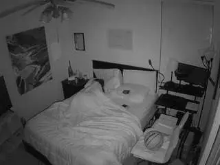 Camsoda Sex Cam of voyeurcam-hornyhostel-01