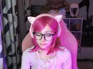 Camsoda Free Porn Cam of evettejessick