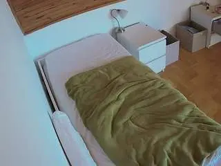 Camsoda Watch Live Sex Cams of voyeurcam-julmodels-greybed-1