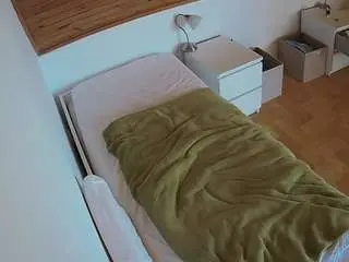 Camsoda Live Sex of voyeurcam-julmodels-greybed-1