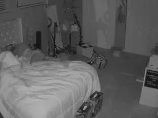 Camsoda Private Sex Chat of voyeurcam-house-charleys-room