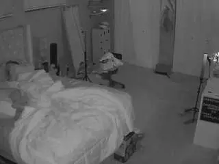 Camsoda Free Porn Cam of voyeurcam-house-charleys-room