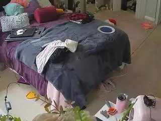 Camsoda Live Sex Cam of voyeurcam-house-charleys-room