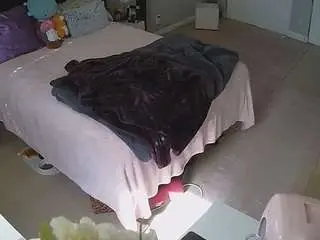 Camsoda Private Sex Chat of voyeurcam-house-charleys-room