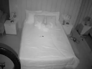 Camsoda Sex Cam of voyeurcam-casa-salsa-bedroom-1