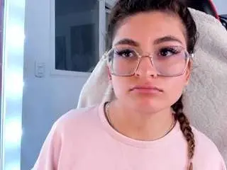 Camsoda Watch Live Sex Cams of emilyfiorii