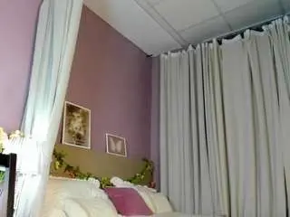 Camsoda Free Live Porn of dearly-emily