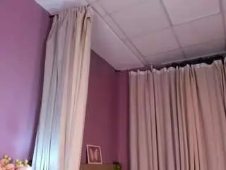 Camsoda Adult Video Chat of dearly-emily