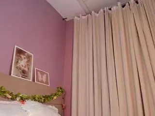 Camsoda Sex Chat of dearly-emily