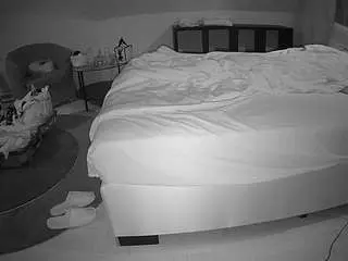 Camsoda Sex Chat of voyeurcam-julmodels-whitebed-6