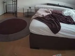 Camsoda Live Porn of voyeurcam-julmodels-whitebed-6