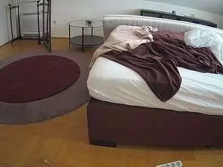 Camsoda Private Sex Chat of voyeurcam-julmodels-whitebed-6