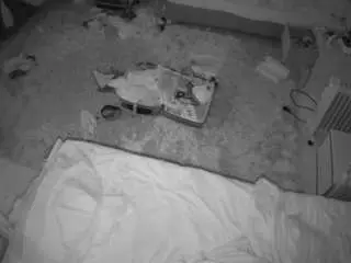 Camsoda Nude Webcam of voyeurcam-julmodels-whitebed-5