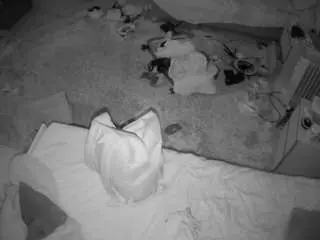 Camsoda Watch Live Sex Cams of voyeurcam-julmodels-whitebed-5