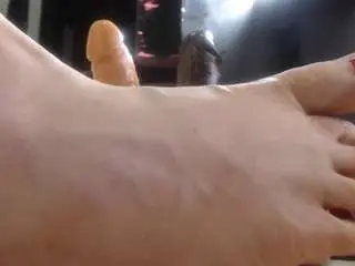 Camsoda Free Live Porn of feetamatistaqueenz