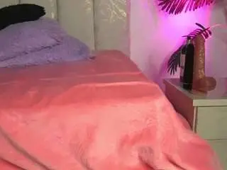 Camsoda Watch Live Sex Cams of mia-sweetie1
