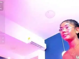 Camsoda Nude Webcam of alisonjaimes