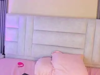 Camsoda Live Sex of eymi-tomsom
