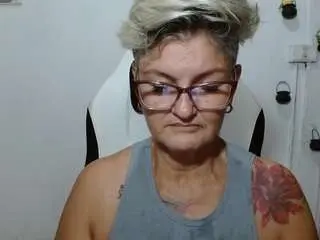 Camsoda Sex Chat of bety-cum2