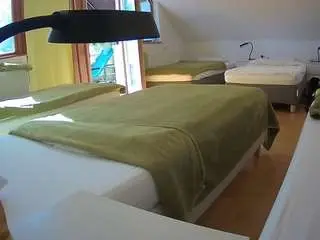 Camsoda Nude Webcam of voyeurcam-julmodels-bed-2