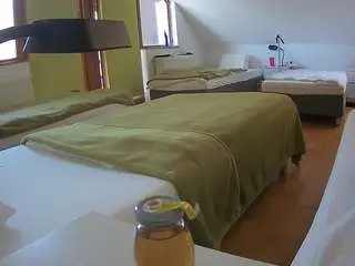 Camsoda Live Sex Cam of voyeurcam-julmodels-bed-2