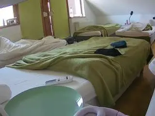 Camsoda Adult Webcams of voyeurcam-julmodels-bed-2