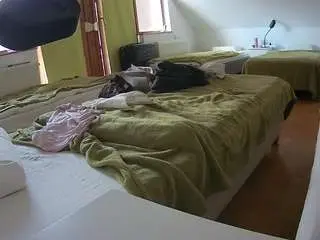 Camsoda Live Sex Cam of voyeurcam-julmodels-bed-2